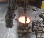 fusion aluminium « The floor is lava » dans une fonderie