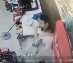 voleur tete Un commerçant se défend avec des bières contre un voleur