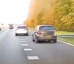 malaise autoroute Un automobiliste stoppe une voiture folle avec son véhicule