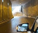neige france Coulée de neige dans un tunnel (Pyrénées)