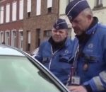 police controle Un policier ne comprend pas un automobiliste (Belgique)