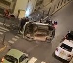 accident voiture Voiture sur le flanc dans une rue de Marseille