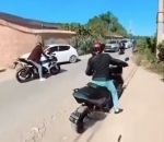 moto motard chute Enchaînement d'événements improbables