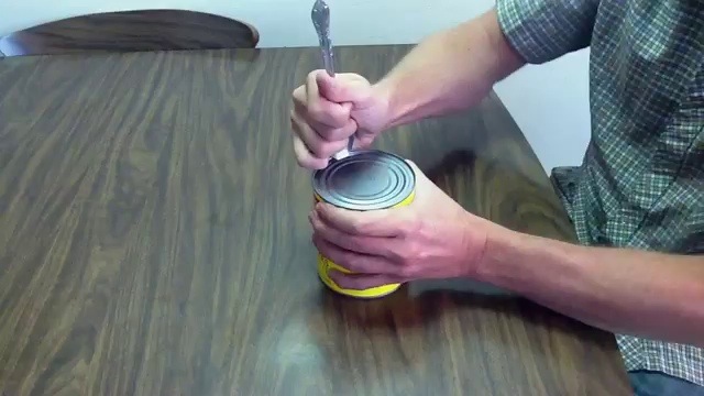 Vidéo: comment ouvrir une conserve sans ouvre-boîte