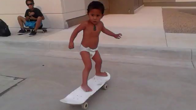 Skateboarder de 2 ans