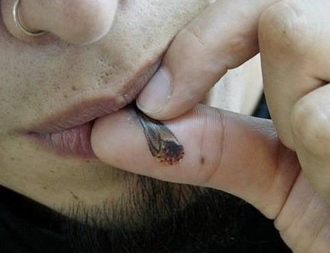 Joint en tatouage