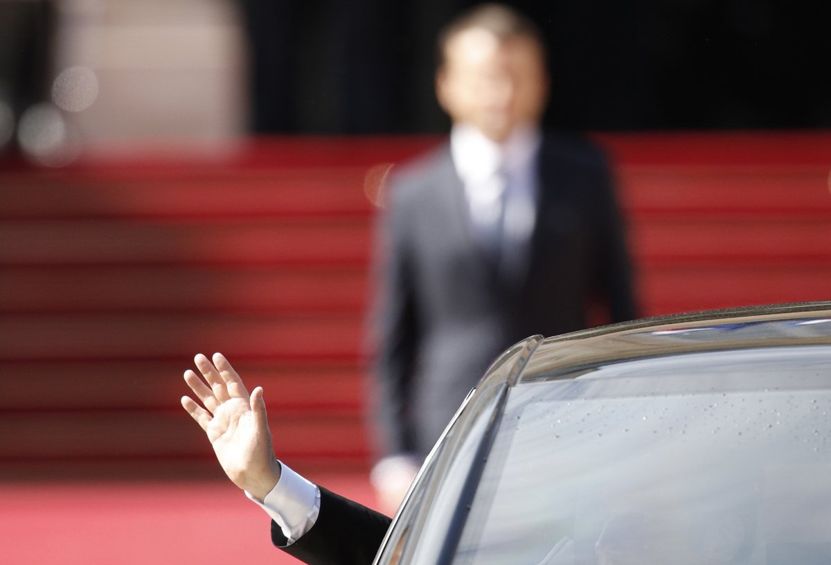 L'au revoir de Hollande à Macron #PassationDePouvoir