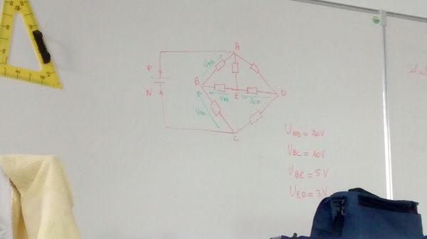 insolite electrique koreus logo schema