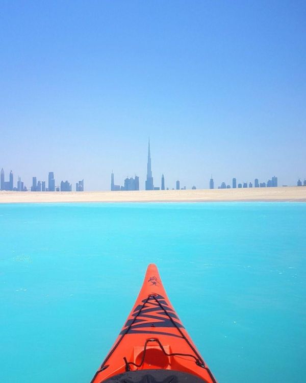 insolite dubai eau kayak ville vue