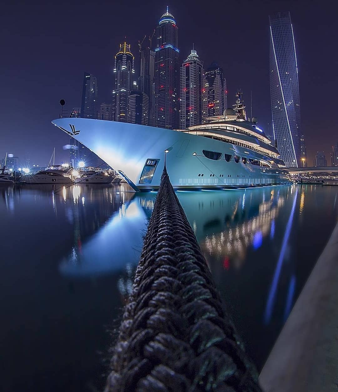 Un yacht à quai (Dubaï)