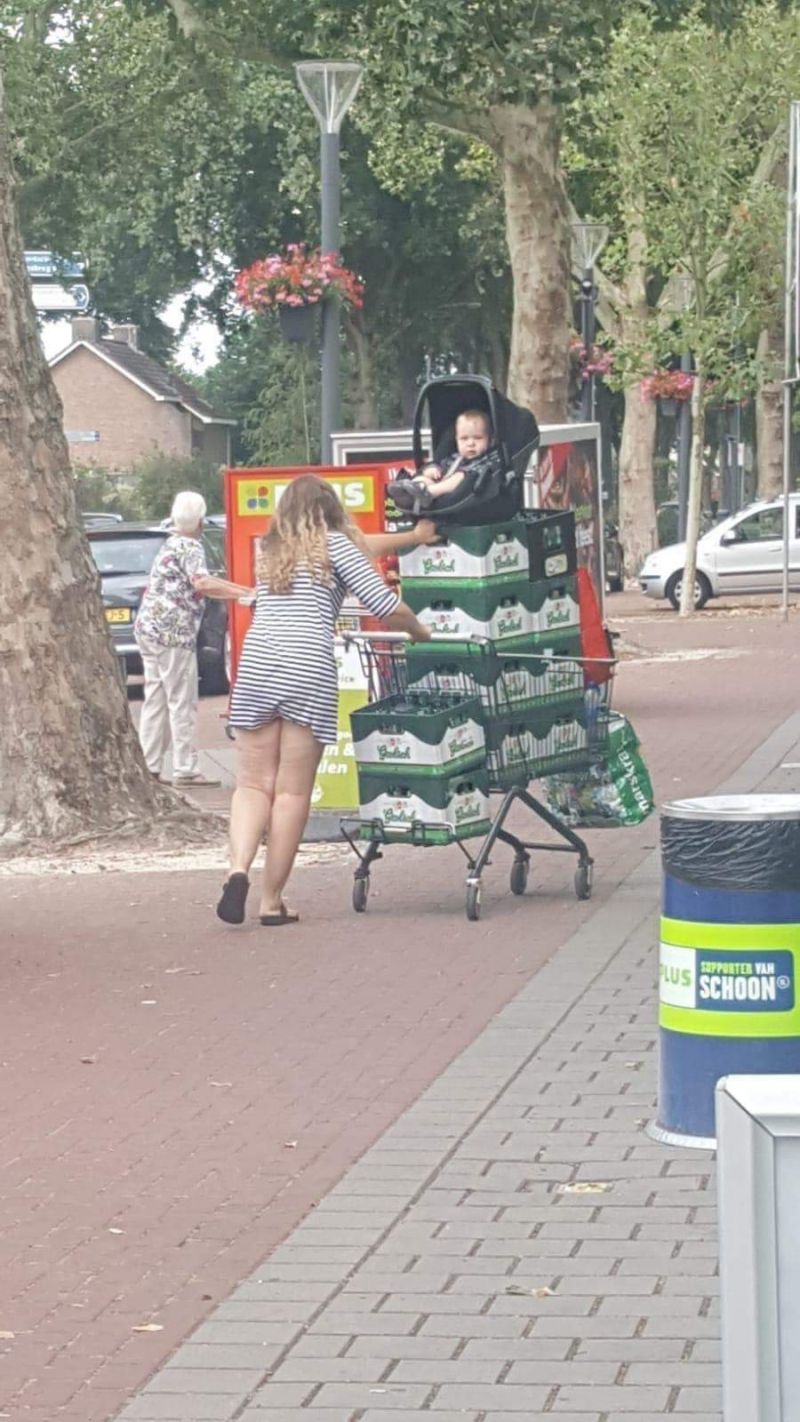 insolite bebe biere caddie cosy