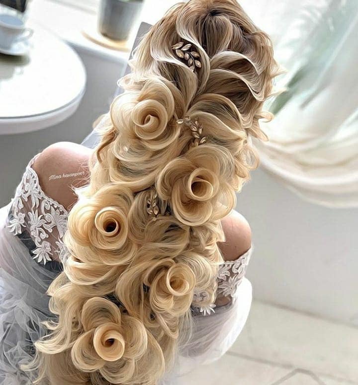 Des cheveux en fleur