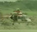 helicoptere Un hélicoptère prend l'eau