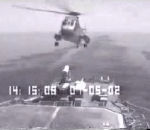 bateau mer Crash d'un hélicoptère pendant l'atterrissage