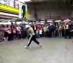 square Enfant vs Breakdancer