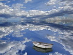 nuage Un joli reflet sur un lac