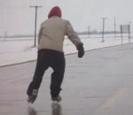patinage Patinage sur une route verglacée