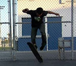 skateboard Kilian Martin fait du skateboard