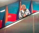 homme illusion escalator Escalator Illusion