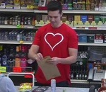 valentin Magicien dans une épicerie (Saint Valentin)