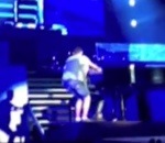 justin scene bieber Justin Bieber attaqué en concert (Dubaï)