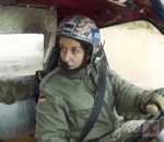 pilote Catherine Karénine s'embourbe au volant d'un 4x4
