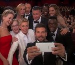 acteur vostfr Ellen DeGeneres fait un selfie aux Oscars 2014