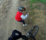 percuter cycliste Cycliste vs Enfant
