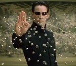 8 film Une scène de Matrix avec des sons 8-bits