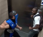 camera cachee ascenseur Mortal Kombat dans l'ascenseur (Prank)