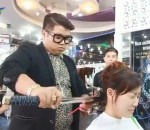 coiffeur Se faire couper les cheveux au katana