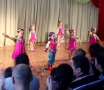 hoop Spectacle d'enfants en Corée du Nord