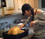 poulet Blague de la dinde enceinte pour Thanksgiving