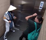 mortal cachee Mortal Kombat dans l'ascenseur : Round 2 (Prank)