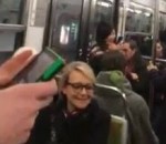 chanson Un conducteur de métro parisien chante sur la ligne 6