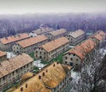 camp Un drone survole Auschwitz