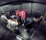 camera cachee Diarrhée dans un ascenseur (Prank)