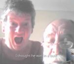 fake avion Appel Skype avec ses parents pendant un saut en parachute