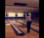 boule lancer bowling Détruire le plafond d'un bowling