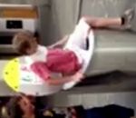trappe fond Un enfant se cache dans une poubelle à Zurich