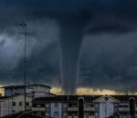 eau tornade trombe Tornade à Venise