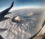 nuage Le Mont Fuji au-dessus des nuages