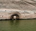 eau chine Apparition d'un bouddha vieux de 600 ans après la baisse du niveau d'eau d'un réservoir