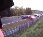 piste accident voiture Gros carambolage sur le circuit du Nürburgring