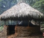 primitive Construction d'une hutte