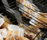 pain Des souris au rayon boulangerie de Carrefour Evry 2