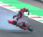 moto pilote Spectaculaire chute du pilote Michele Pirro (GP d'Italie)