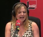 france Constance se met seins nus sur France Inter