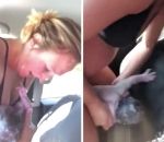 voiture bebe Une femme accouche dans la voiture (Texas)