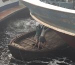 bateau port Navigation mouvementée au port de Dhaka (Bangladesh)